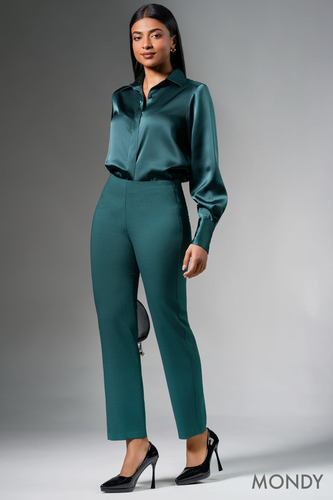 Regular Waist Slim Fit Pant