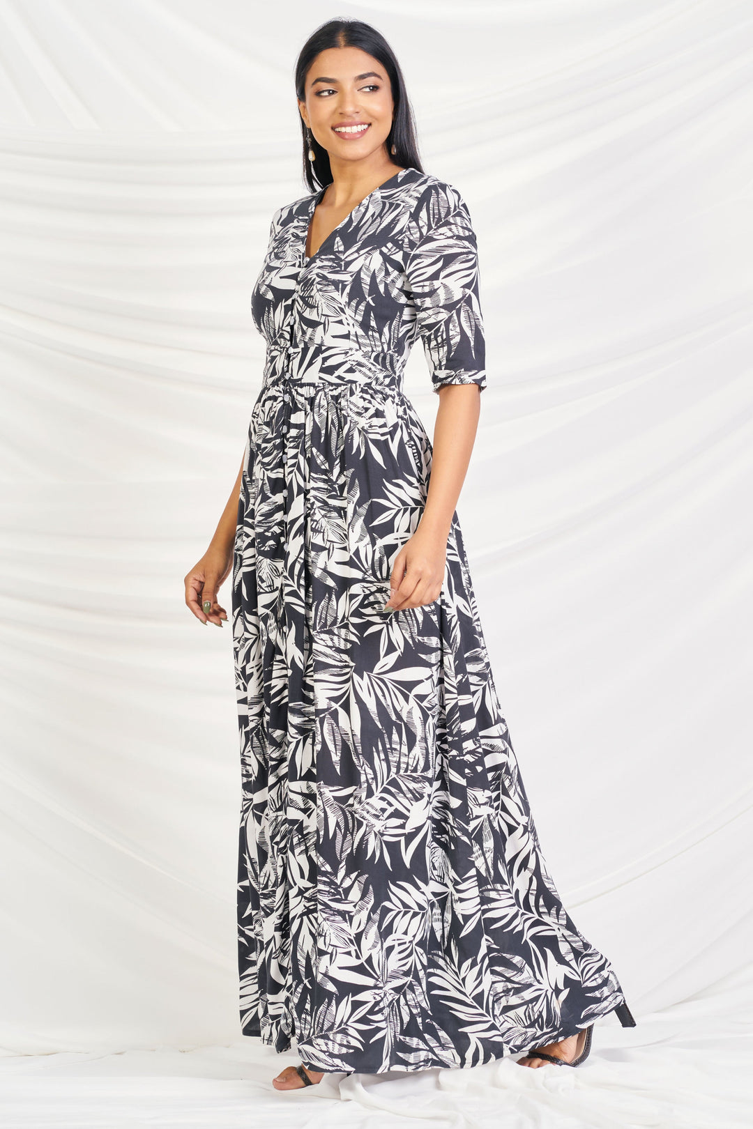 Black & White Printed Maxi Dress, Maxi Dress, Everyday Dresses, Holiday Dresses, Linen Dresses, Maxi Dress, Maxi Dresses, New Arrivals, SH20, Short Sleeves, Smart Casual Dress, V Neck - MONDY