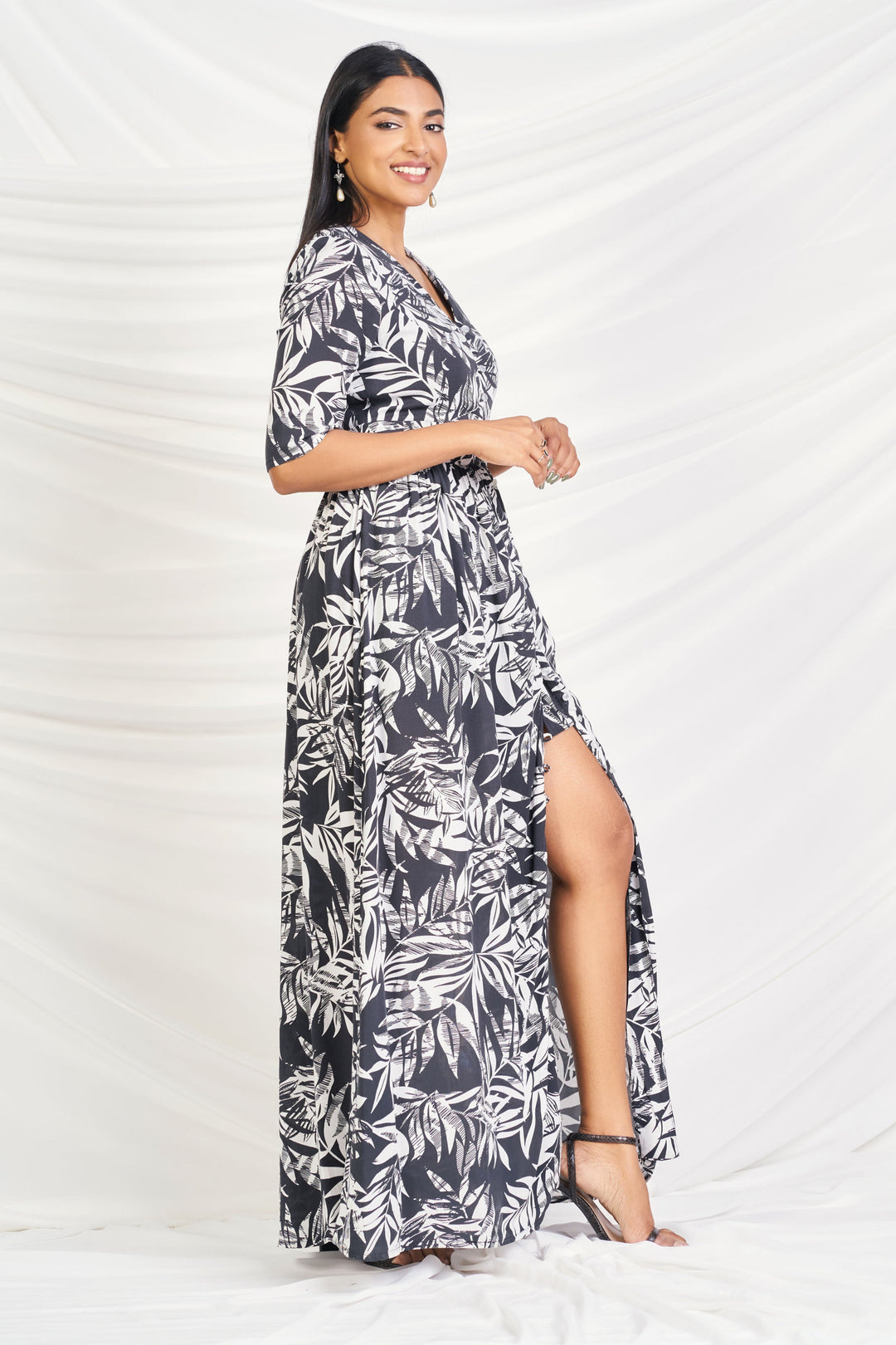 Black & White Printed Maxi Dress, Maxi Dress, Everyday Dresses, Holiday Dresses, Linen Dresses, Maxi Dress, Maxi Dresses, New Arrivals, SH20, Short Sleeves, Smart Casual Dress, V Neck - MONDY